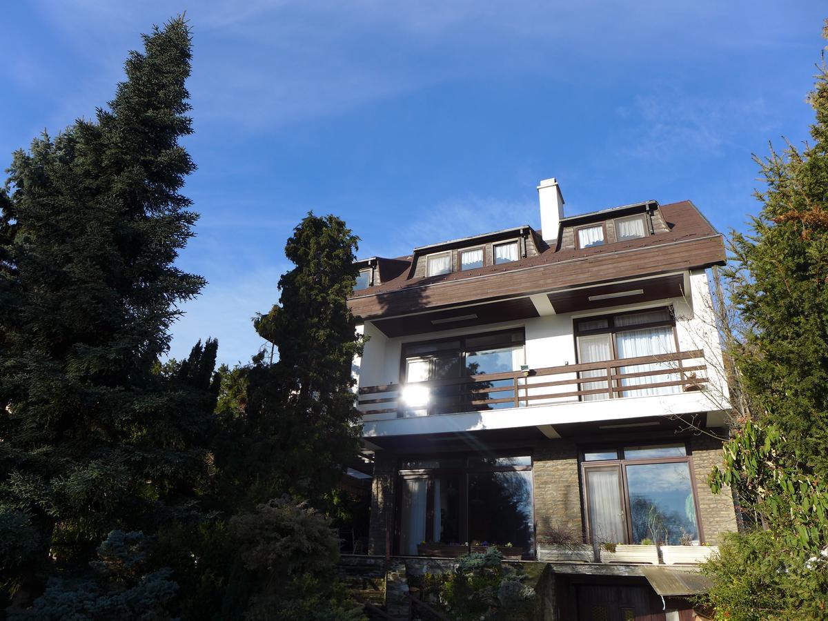 Lakeside Apartment Тихань Экстерьер фото